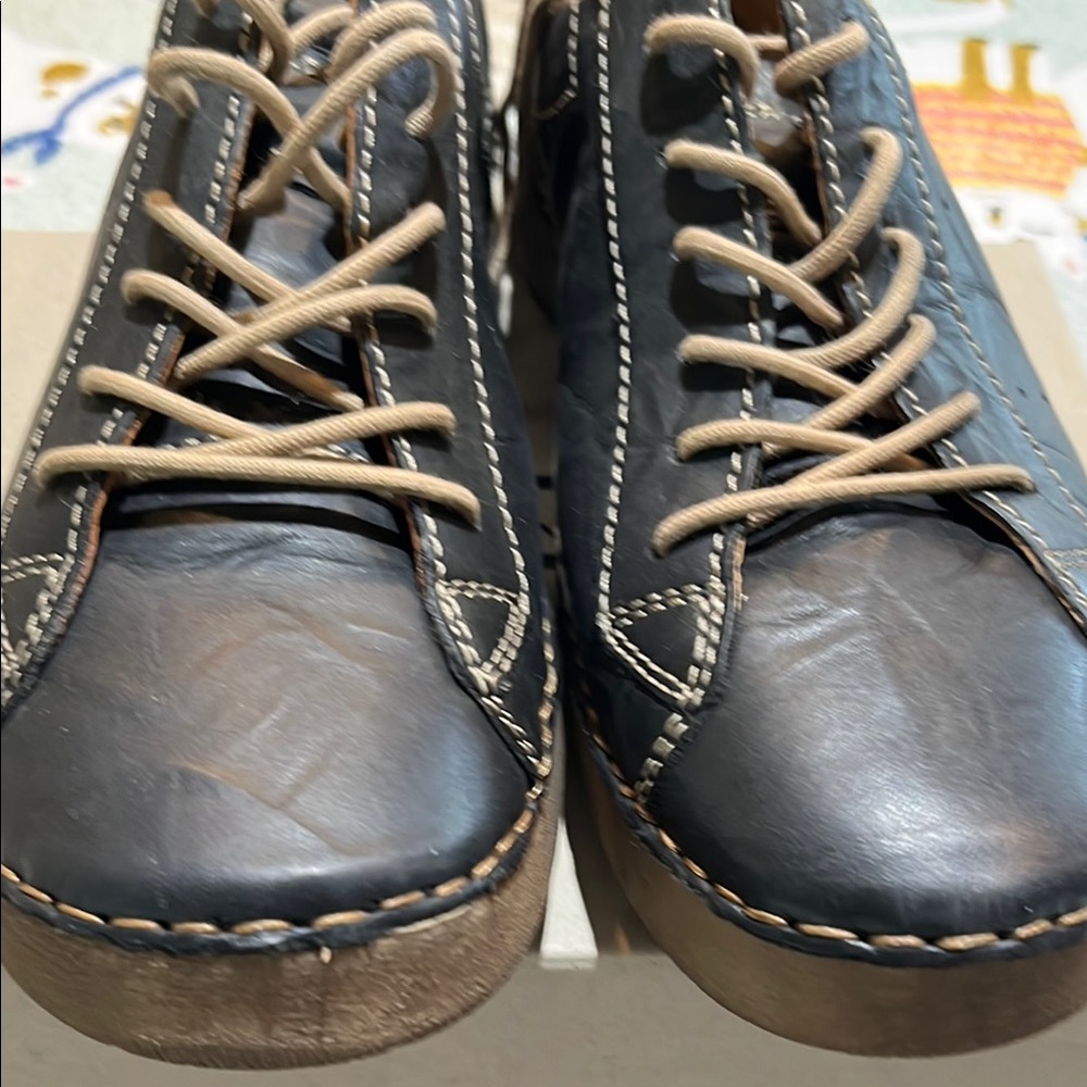 Men's Black Leather Casual Shoes